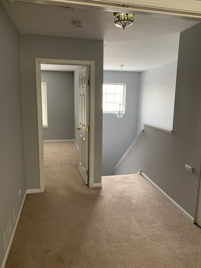 Building Photo - 3442 Ravinia Cir