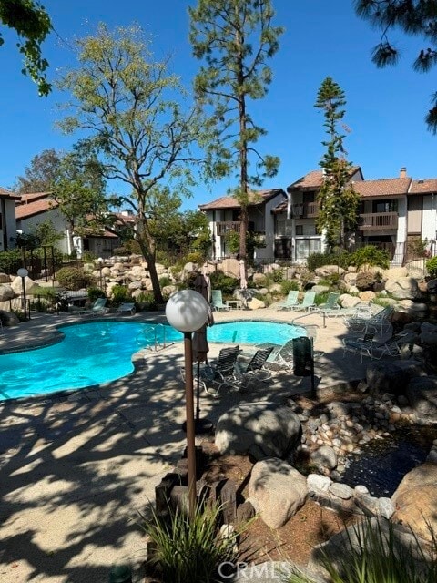 Building Photo - 6275 Canoga Ave