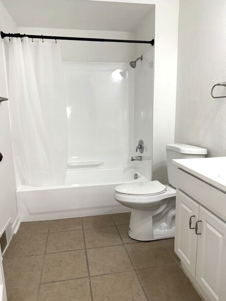 Building Photo - 2811 Brownsville Rd