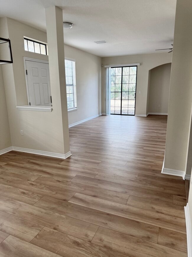 Building Photo - 5610 Kingletsound