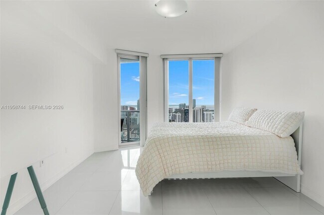 Building Photo - 185 SW 7th St