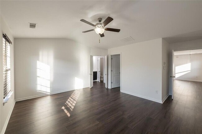 Building Photo - 2341 Attewood Dr