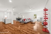 Building Photo - 73 3rd Ave