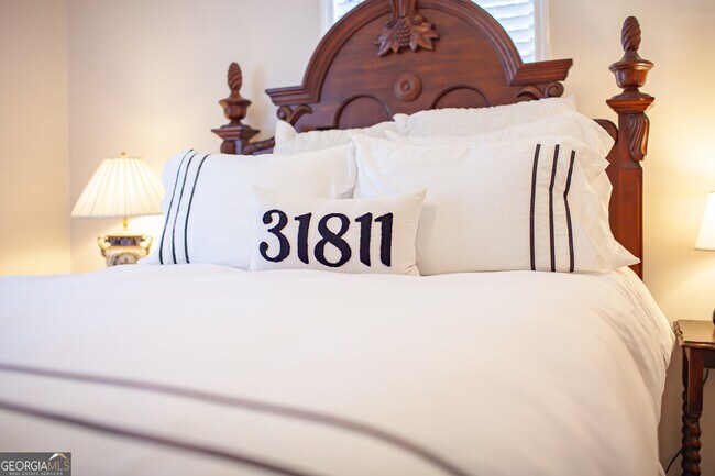 Building Photo - 161 Calhoun Rd