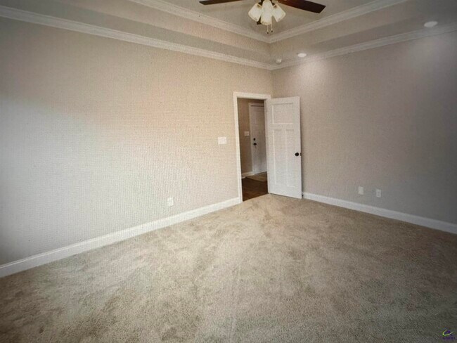 Building Photo - 104 Sutter Butte PL
