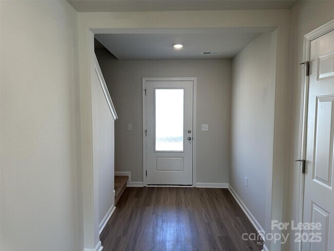 Building Photo - 1513 Nia Rd