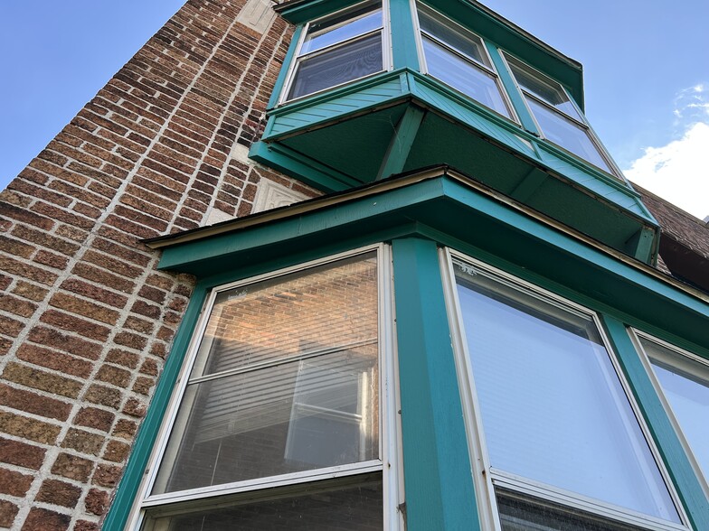 Building Photo - 45 W Fall Creek Pkwy S Dr