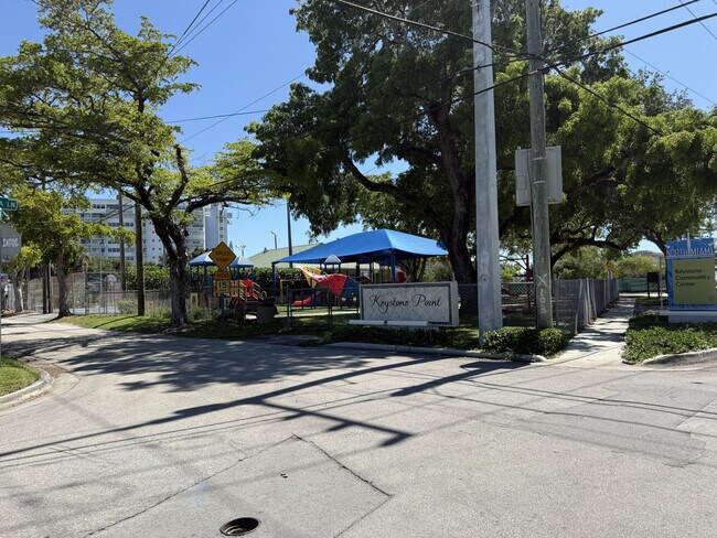 Building Photo - 13155 Ixora Ct