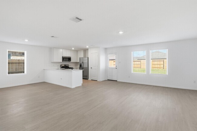 Building Photo - 26914 Dalmatian Bellflower Dr