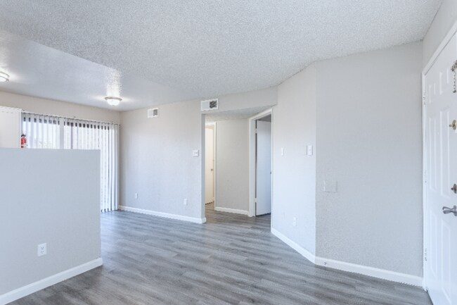Building Photo - 145 W Pioneer Pkwy