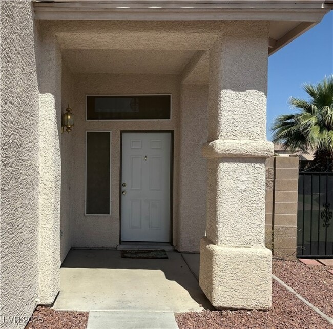 Building Photo - 4520 Grand Rock Dr