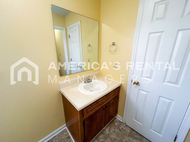 Building Photo - Home for Rent in Birmingham!