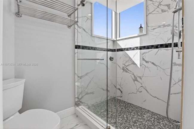 Building Photo - 3370 Hidden Bay Dr