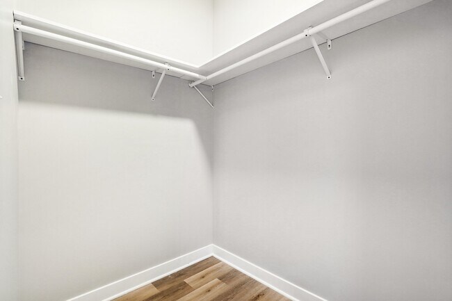 Building Photo - 2813 N Talbott St