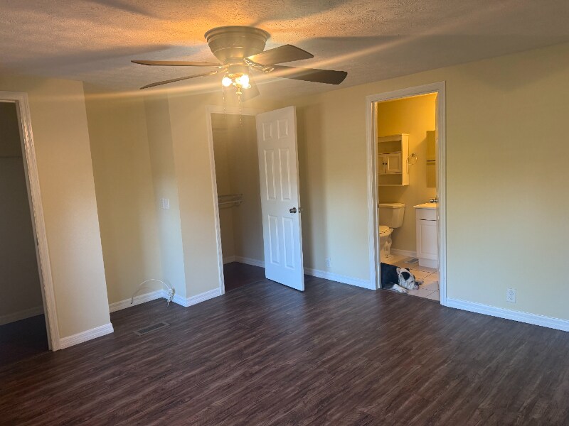 Building Photo - 4635 Johns Cemetery Rd