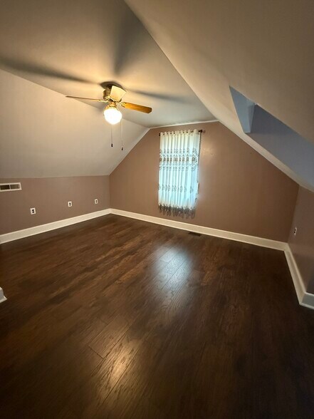 Building Photo - 118 Neshaminy Rd