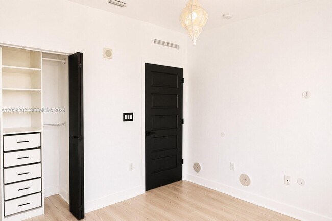 Building Photo - 4740 NW 84th Ct