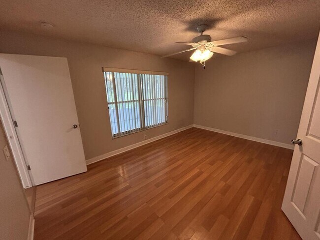 Building Photo - 12436 Dawn Vista Dr