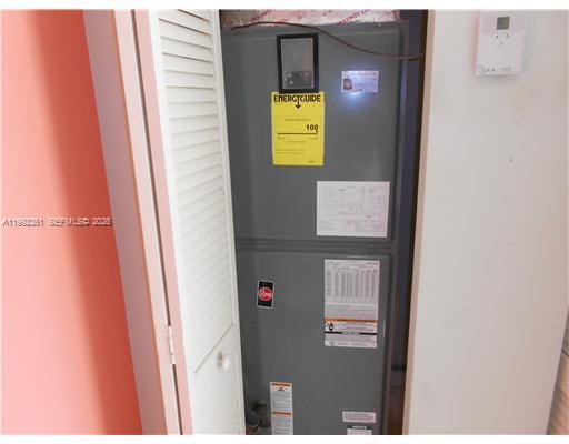 Building Photo - 4131 W 18th Ct