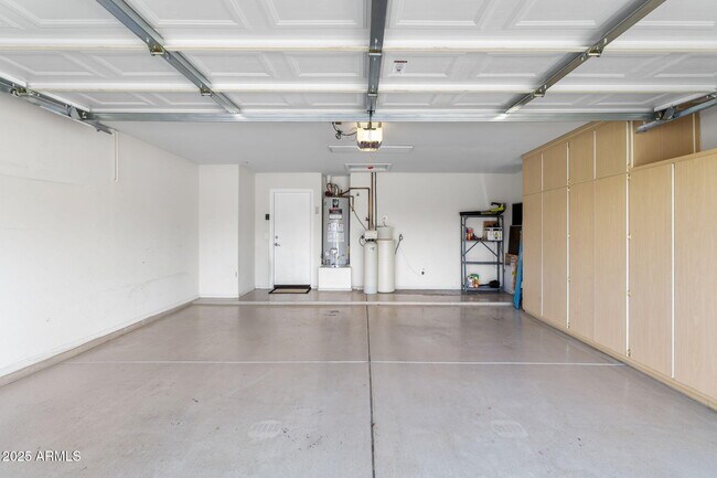 Building Photo - 10318 E Tierra Buena Ln