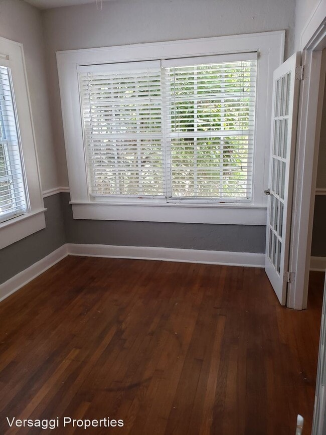 Building Photo - 508 S Westland Ave