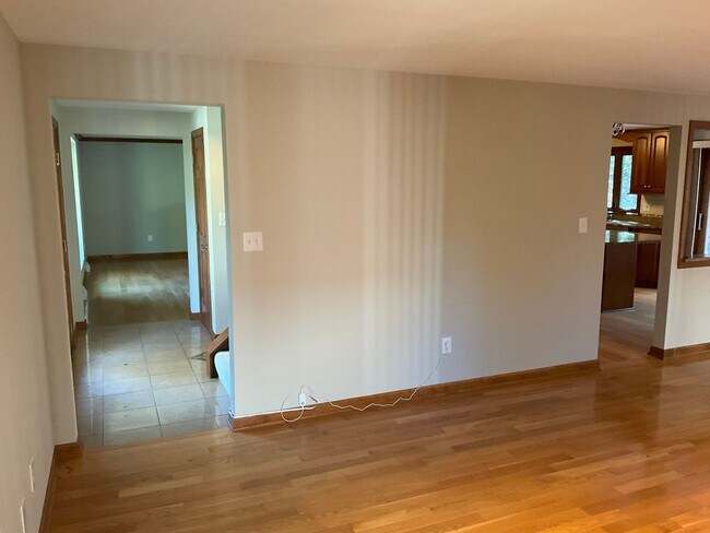 Building Photo - 4-Bedroom Home with 2 Full + 2 Half Baths ...