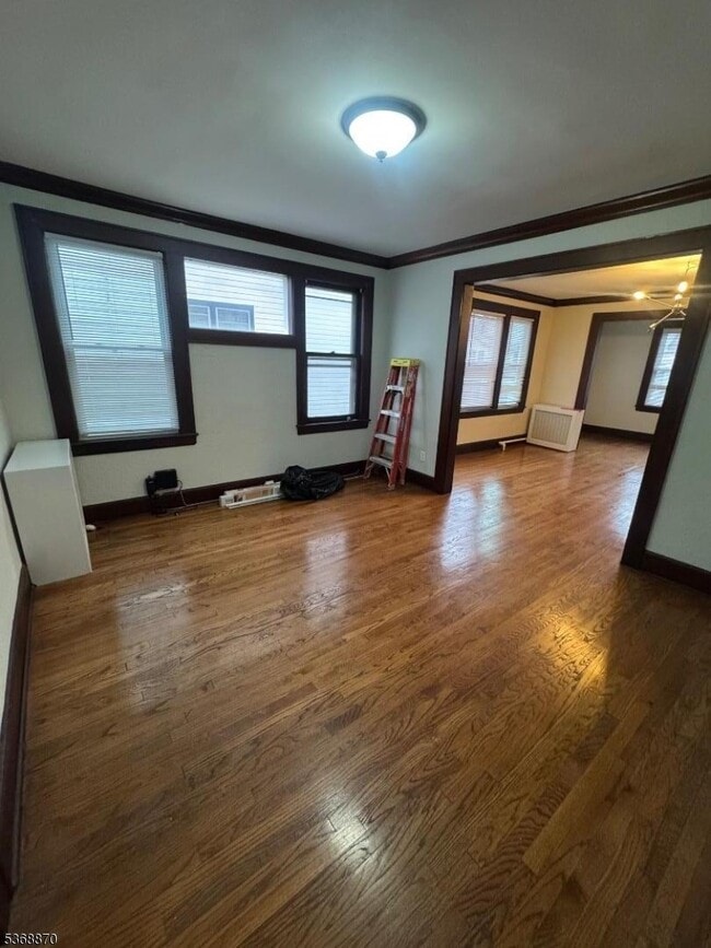 Building Photo - 42 Sunnyside Terrace
