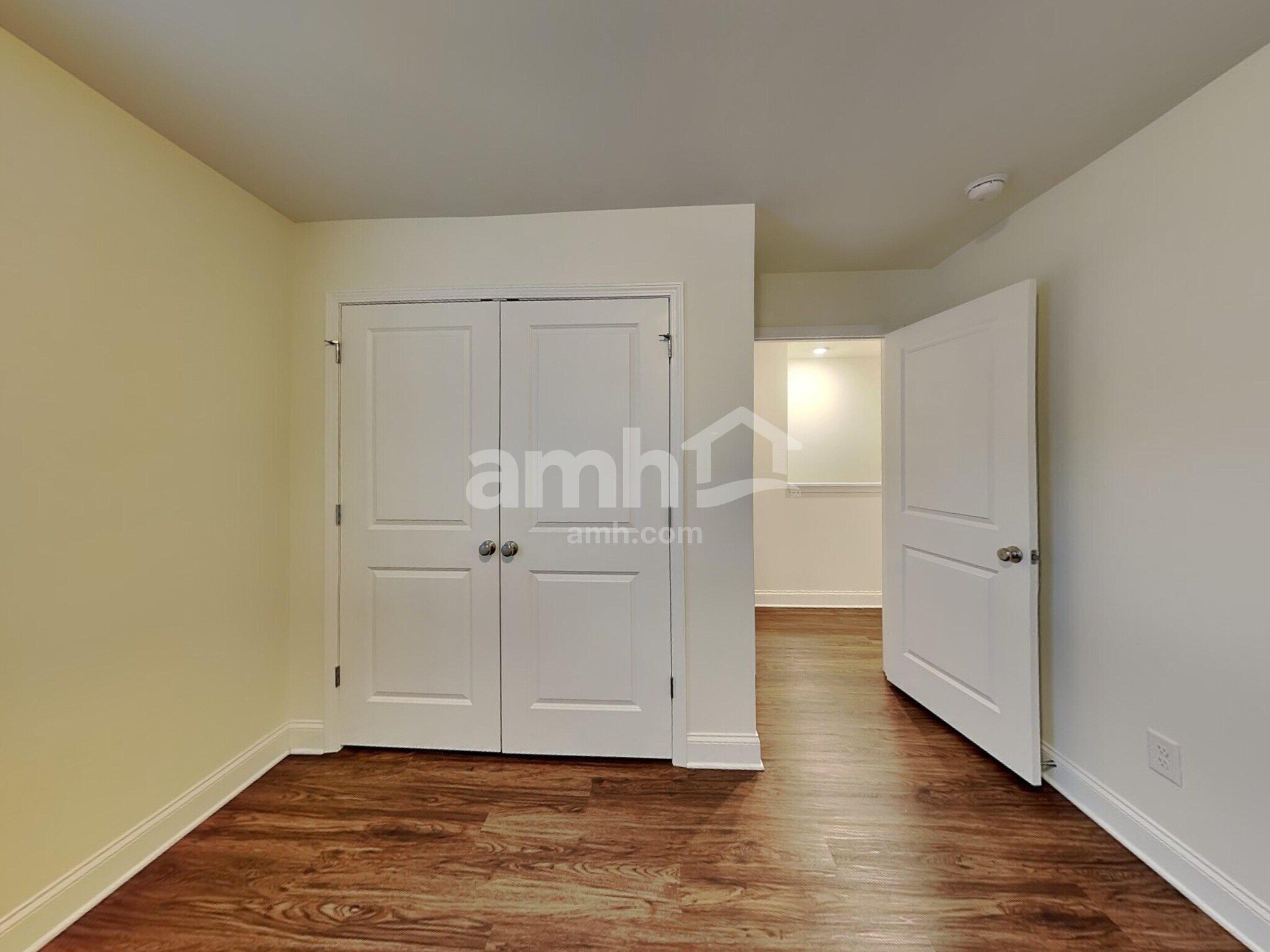 Building Photo - 109 Fairway Dr