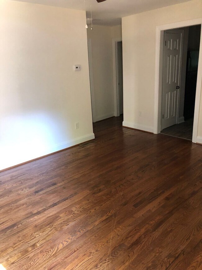 Building Photo - 333-335 Hillcrest