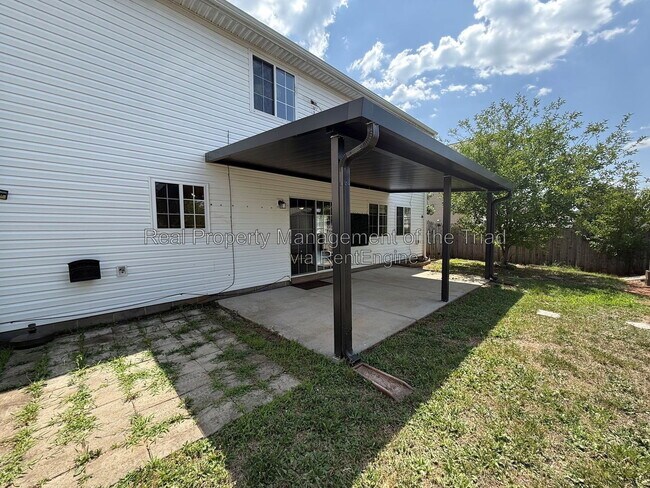 Building Photo - 809 Topsail Dr
