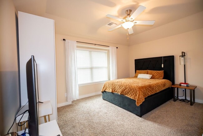 Building Photo - 15303 Westland Gate Dr