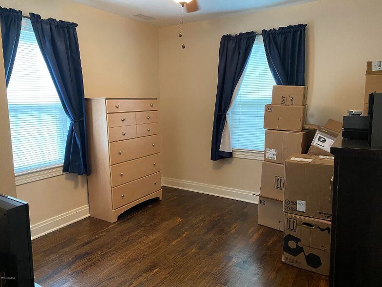 Building Photo - 5013 New Cut Rd