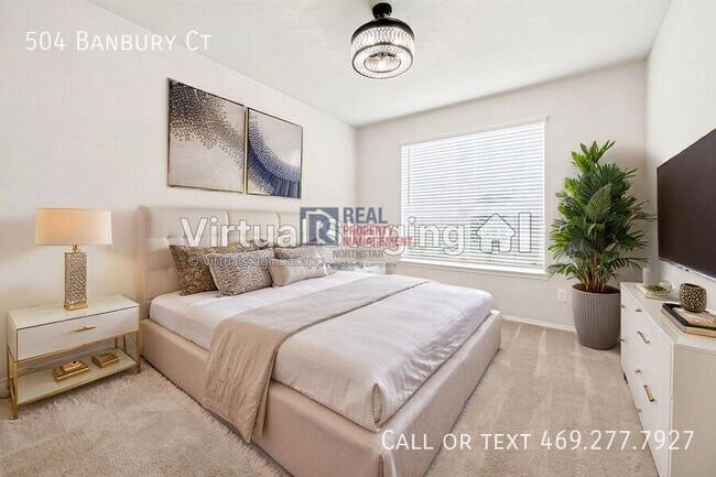 Building Photo - 504 Banbury Ct