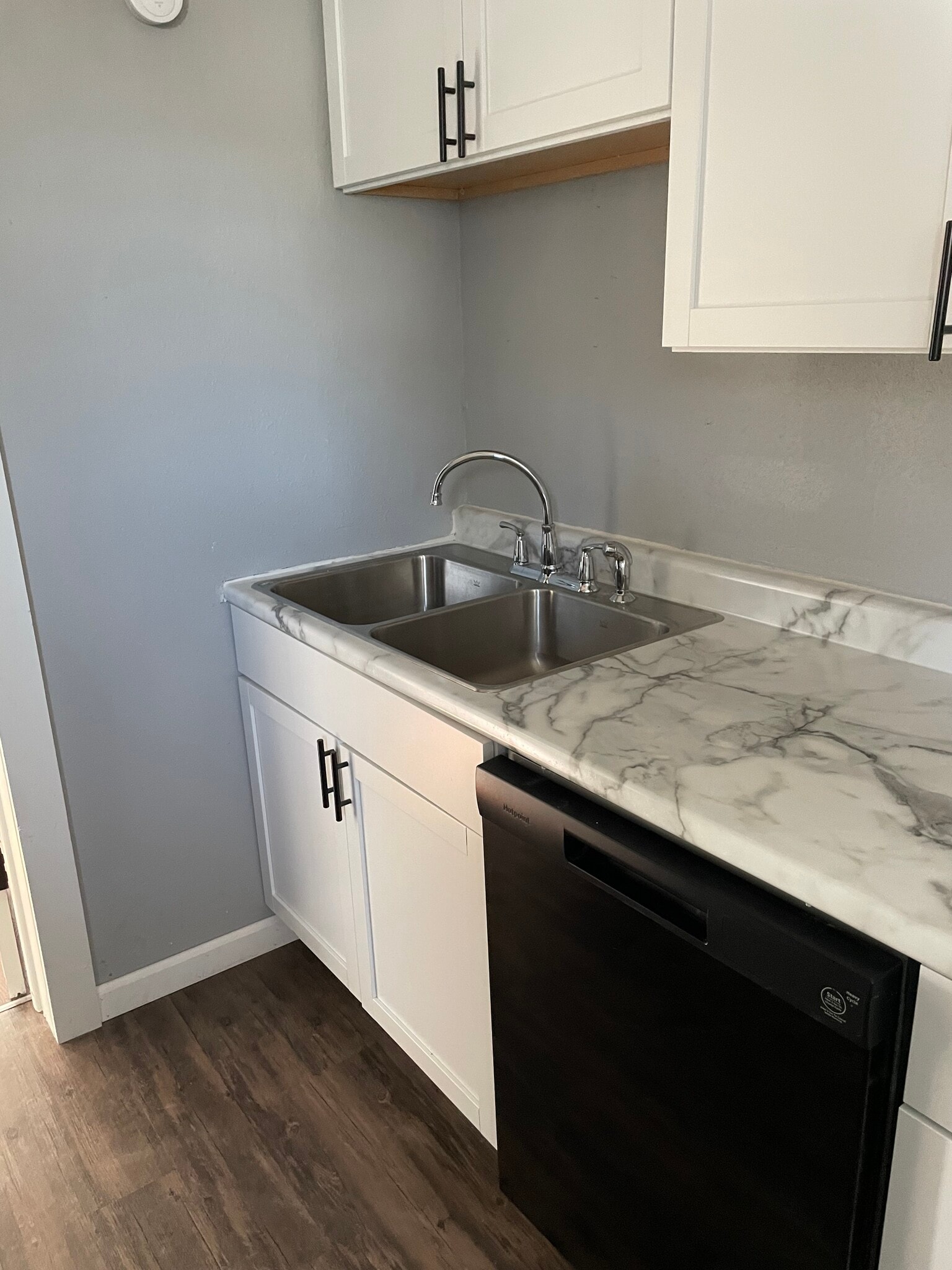 Building Photo - 706 E Saint Germain St