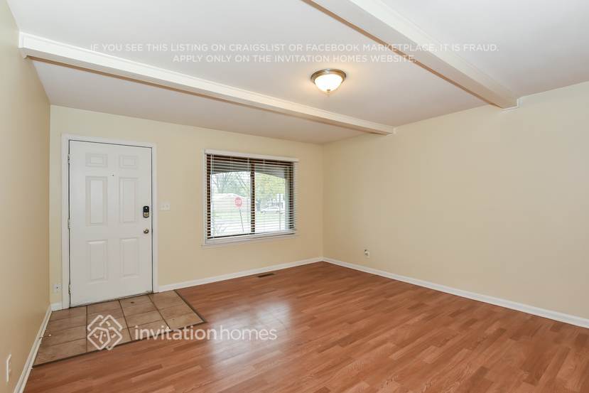 Building Photo - 141 Queenswood Rd