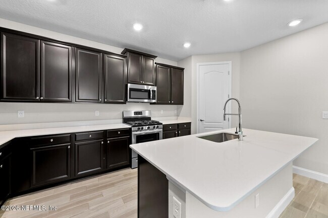 Building Photo - 2468 Alexia Cir