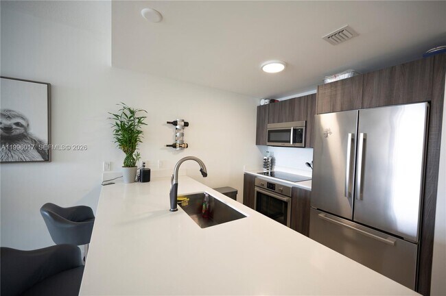 Building Photo - 488 NE 18th St