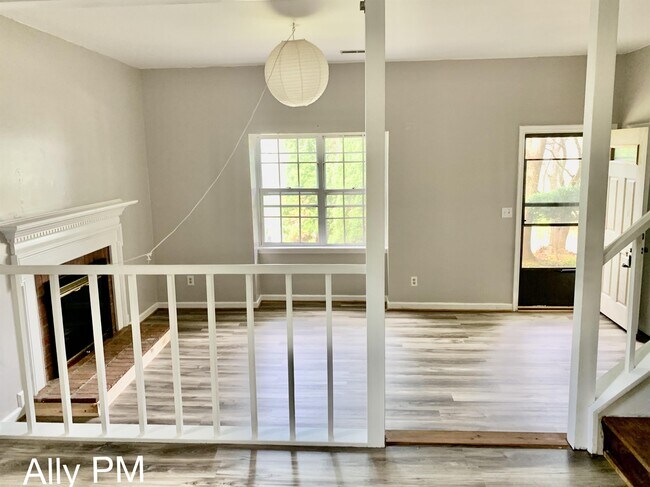 Building Photo - 2383 Austin Dr