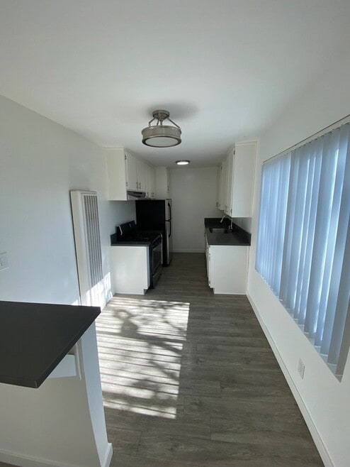 Building Photo - 5307 Sepulveda Blvd