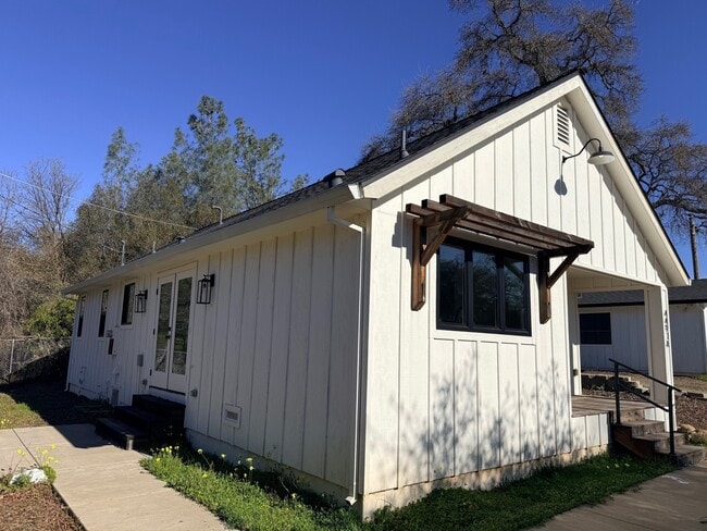 Building Photo - 4491 Buckeye Rd