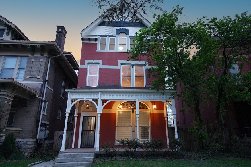 Building Photo - 112 W Ormsby Ave