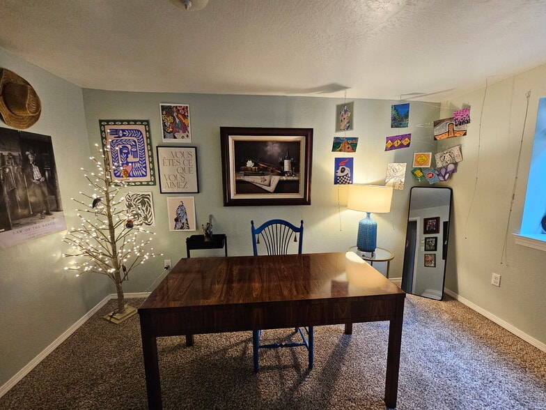 Building Photo - 1623 E Mullan Ave