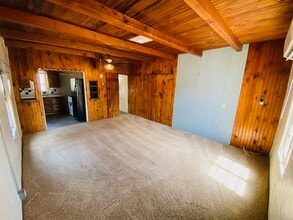 Building Photo - FOR RENT