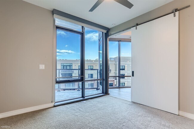 Building Photo - 1 br, 1.5 bath Condo - 4200 West 17th Aven...