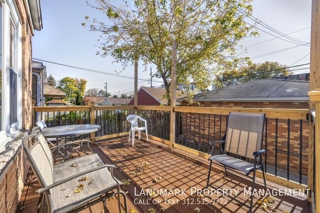 Building Photo - 6155 W School St