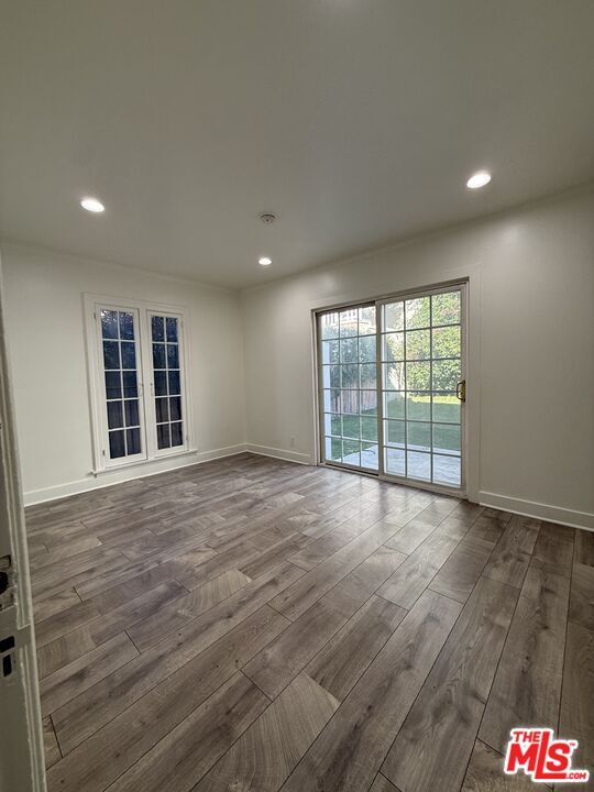 Building Photo - 734 S Gramercy Pl