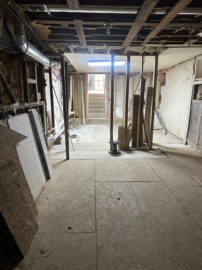 Building Photo - 5322 Spruce St