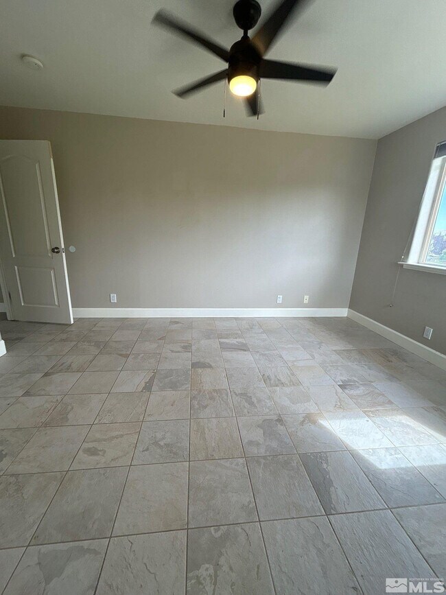 Building Photo - 3149 Gladiola Ct