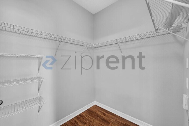 Building Photo - 16622 Myrtle Sand Dr