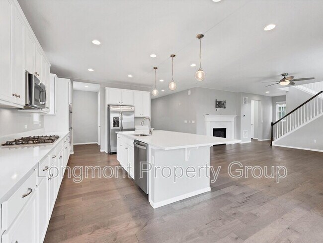Building Photo - 256 Western Sky Cir